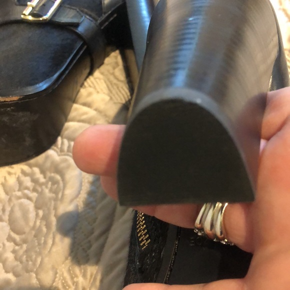 Rachel Zoe Hair Calf Leather Gorgeous Black Booties-Sz 8.5 - Picture 5 of 11